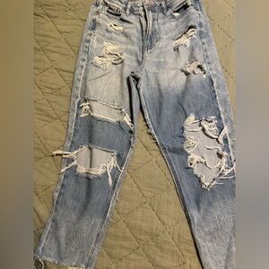 American Eagle High Rise Mom Jean Size 10 Short